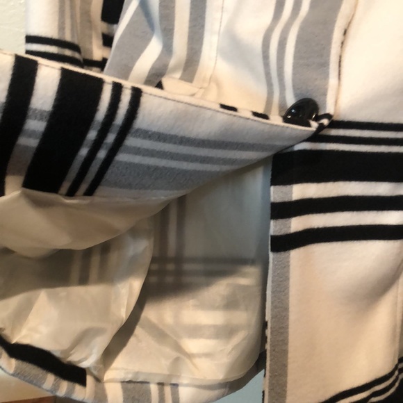 B-wear Byer California Y2K fully lined winter coat. Size M - Picture 7 of 7